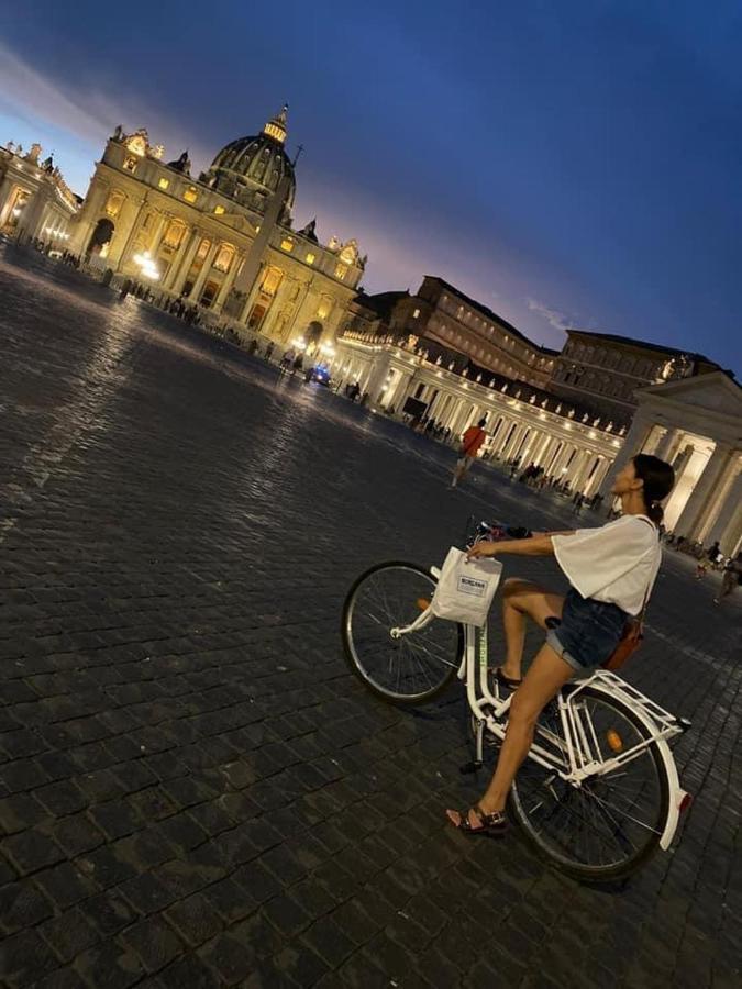 Bed&BikeRome Giulio Cesare Bed & Breakfast Exterior foto