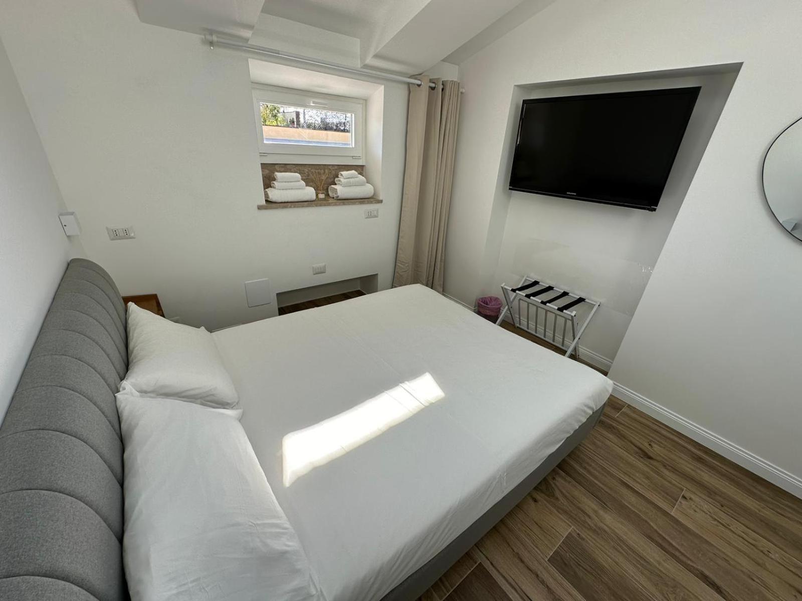Bed&BikeRome Giulio Cesare Bed & Breakfast Exterior foto