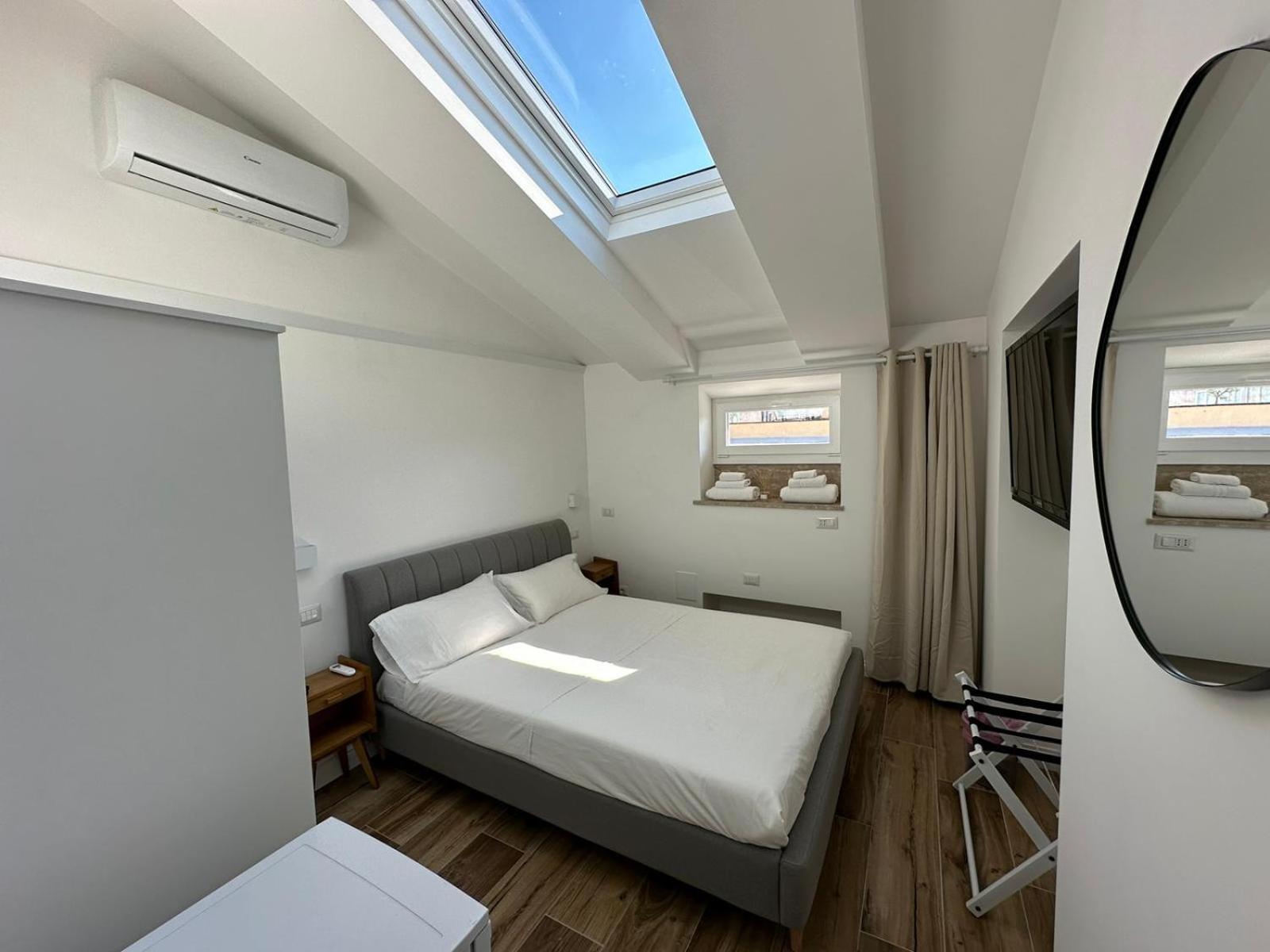 Bed&BikeRome Giulio Cesare Bed & Breakfast Exterior foto